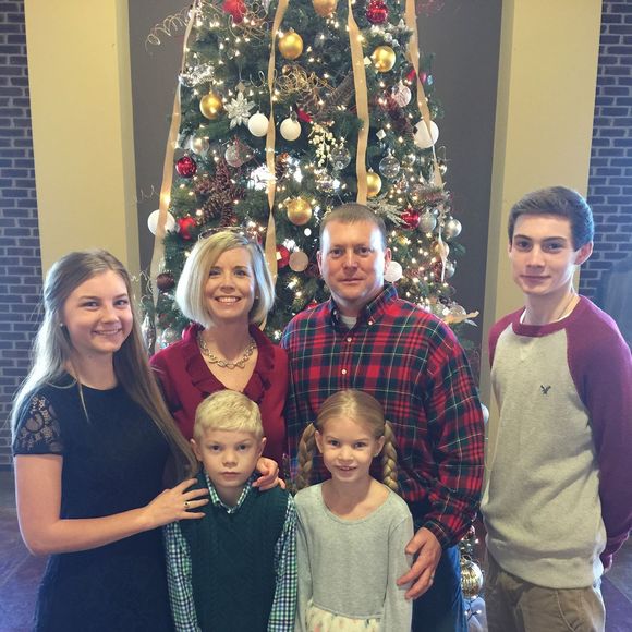 Meet your Posher, Stephanie - Picture 1 of 1